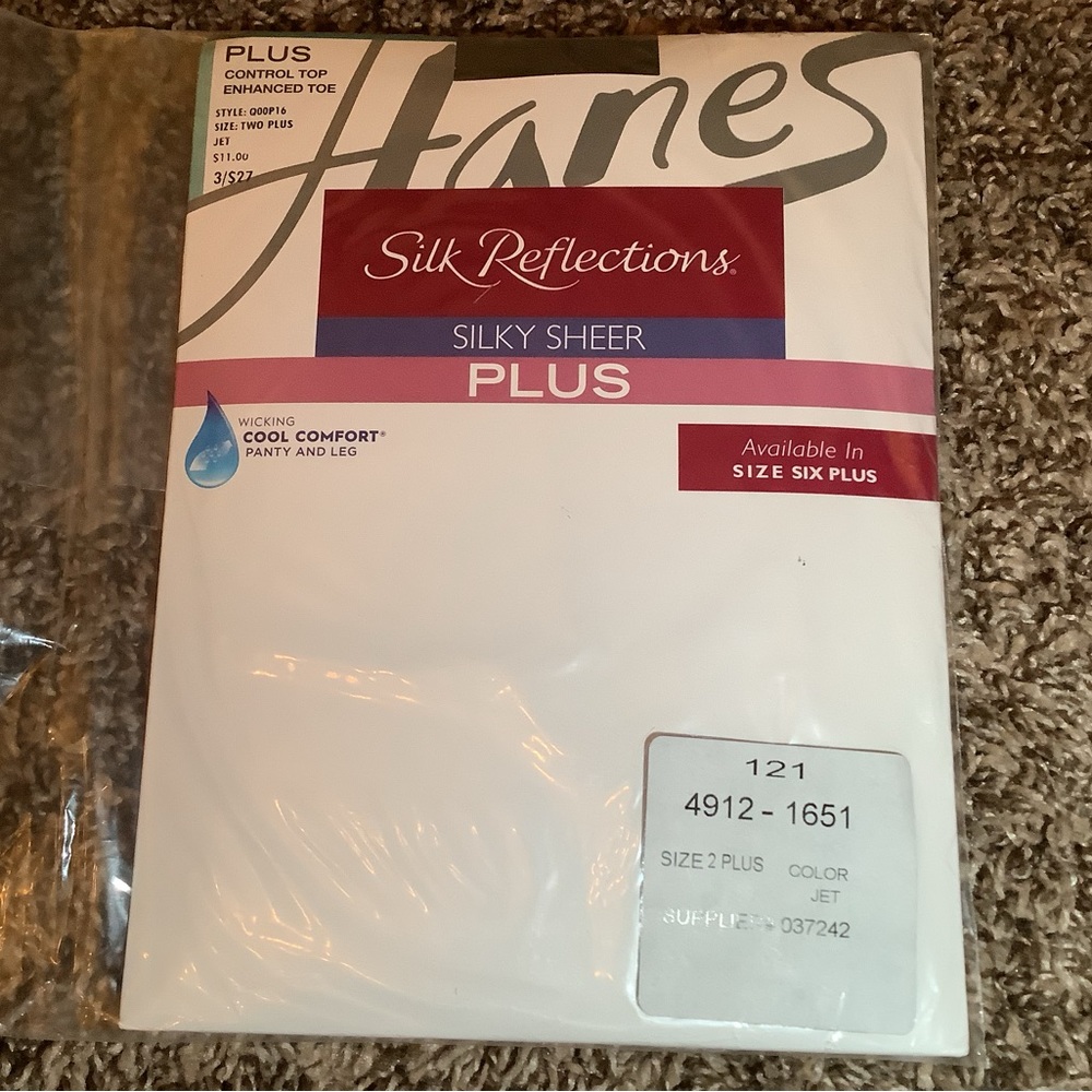 Hanes Silk Reflections control top pantyhose, jet black, size: Two Plus